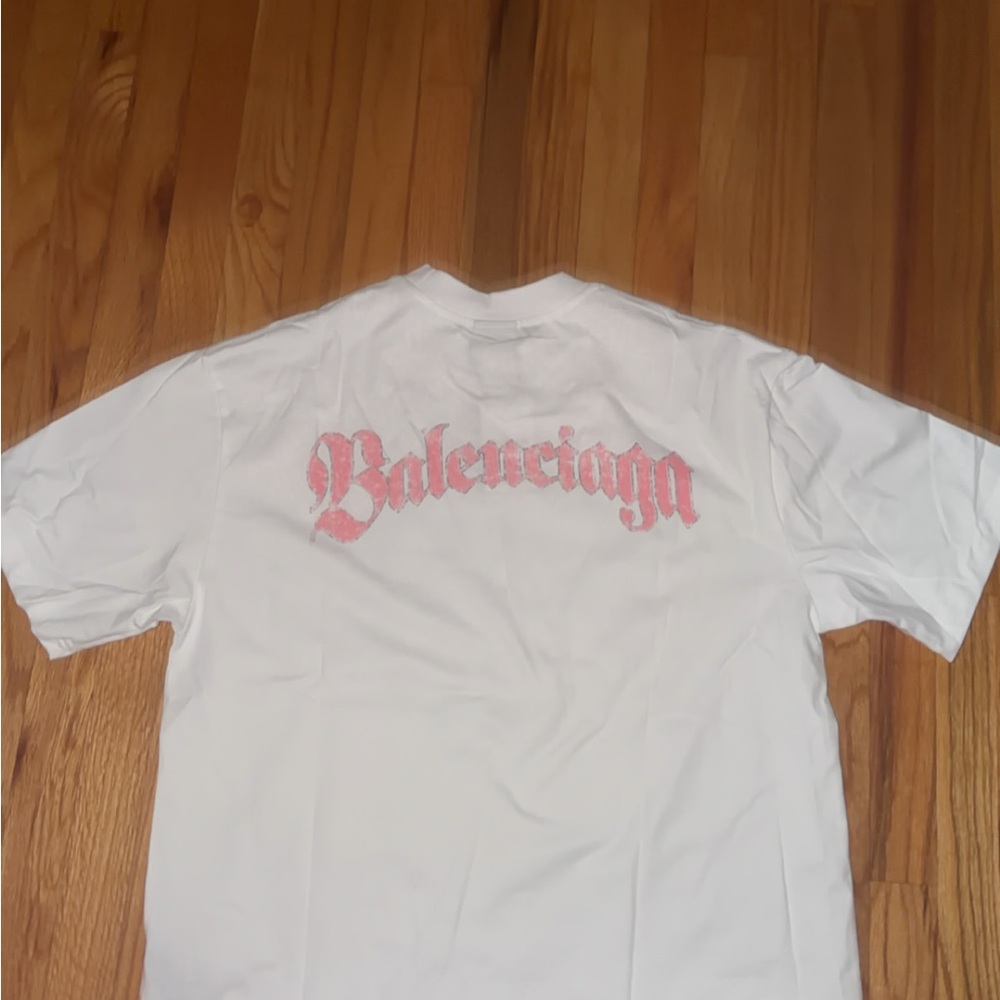 Balenciaga Unisex White T-Shirt - Picture 2 of 5